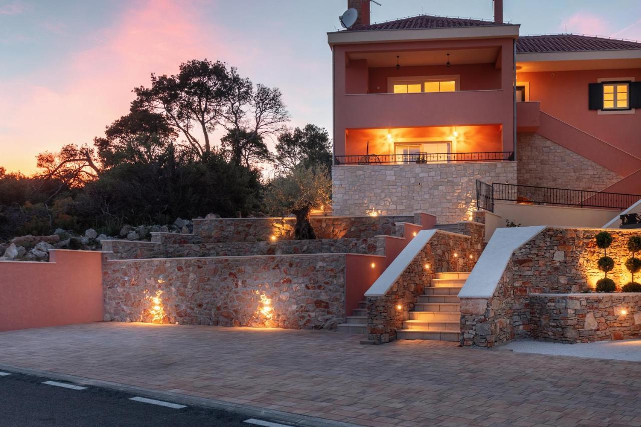 Lovro Luxury Apartment With Jacuzzi And Terrace Sea View Sali Exterior foto