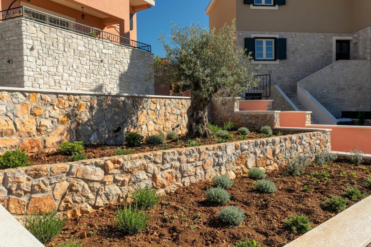 Lovro Luxury Apartment With Jacuzzi And Terrace Sea View Sali Exterior foto
