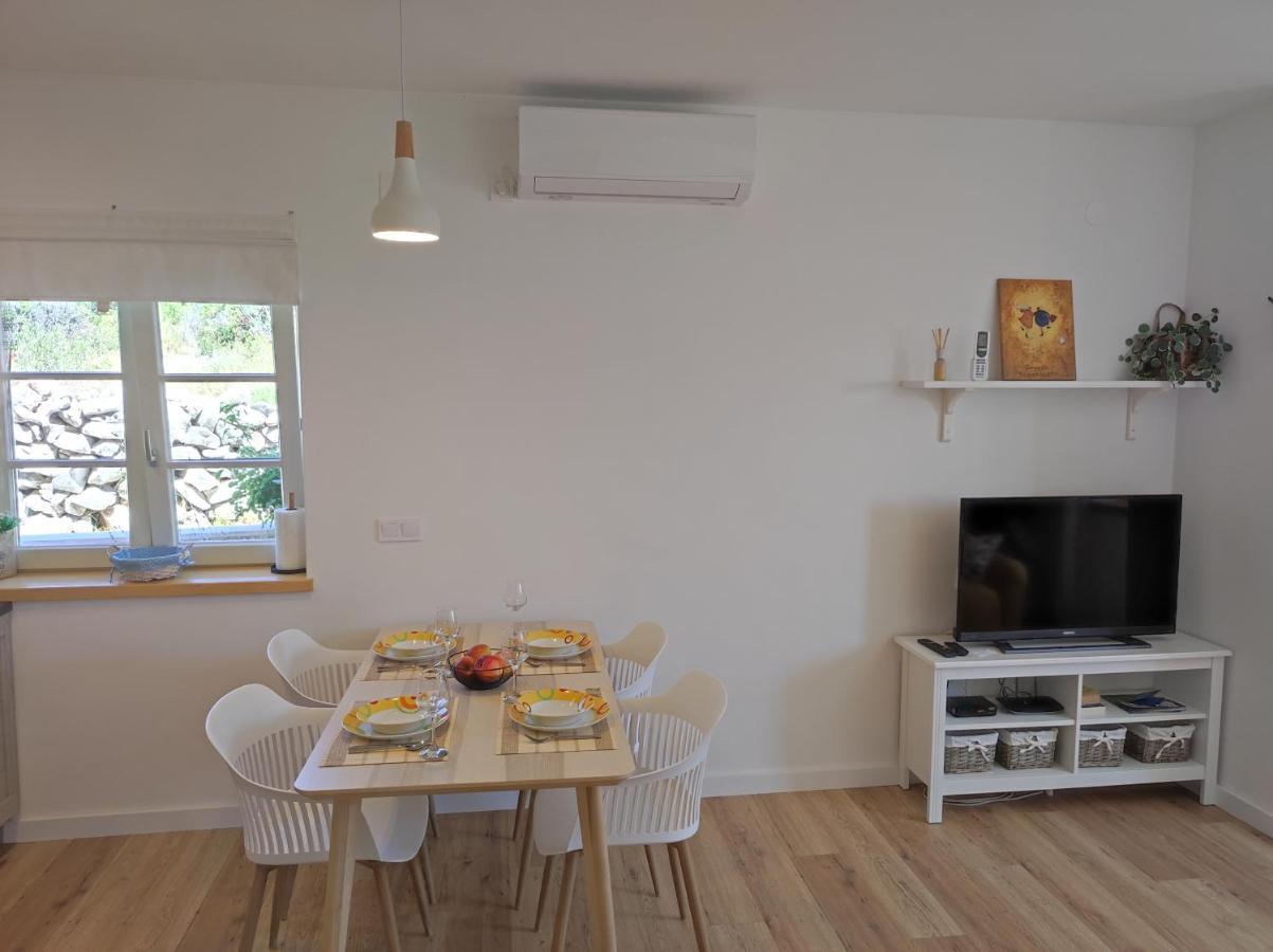 Lovro Luxury Apartment With Jacuzzi And Terrace Sea View Sali Exterior foto